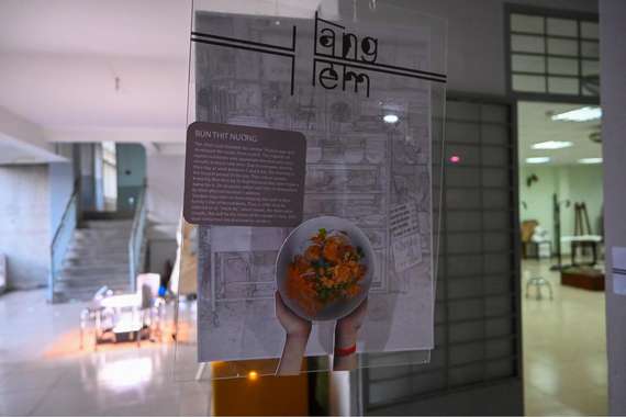 Relational City: The Construction of Space Through Food, Saigon > event/11-Hang_Hem_02_qSLzAHp.jpg